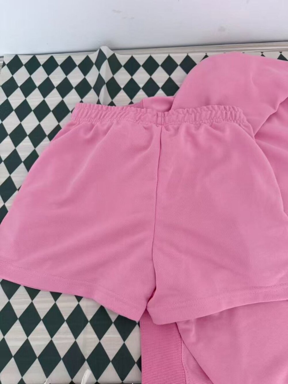 alo yoga Soft Pink Crewneck Sweatshirt High Waist Shorts - Picture 4 of 5